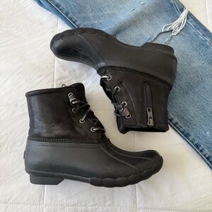 Sperry Saltwater Shimmer Black  Women‎ Boots size 6.5